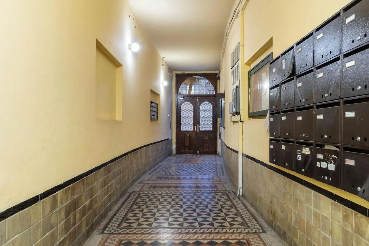 Trendy Grand Boulevard Designer Home Budapest Appartamento